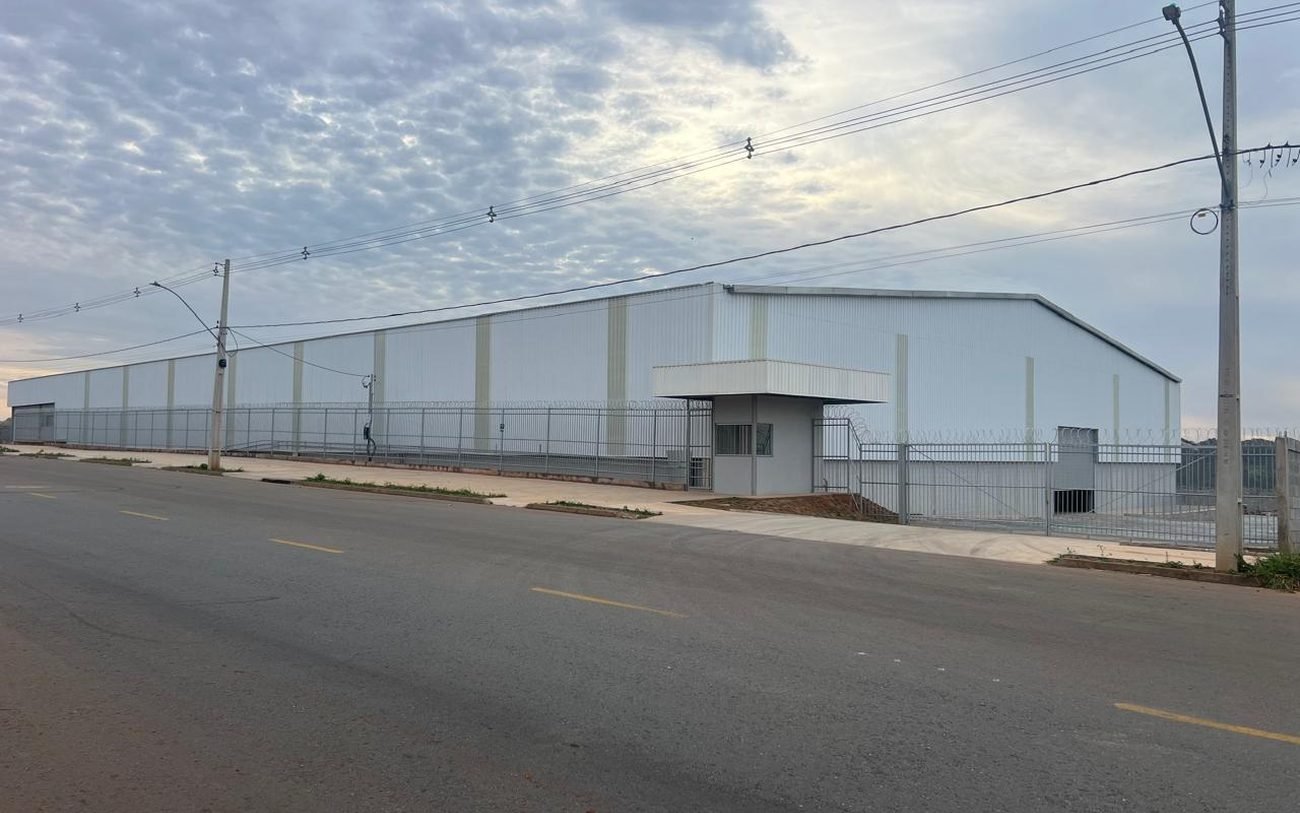 Barracão próprio da Rhyno Drill (vista externa)
